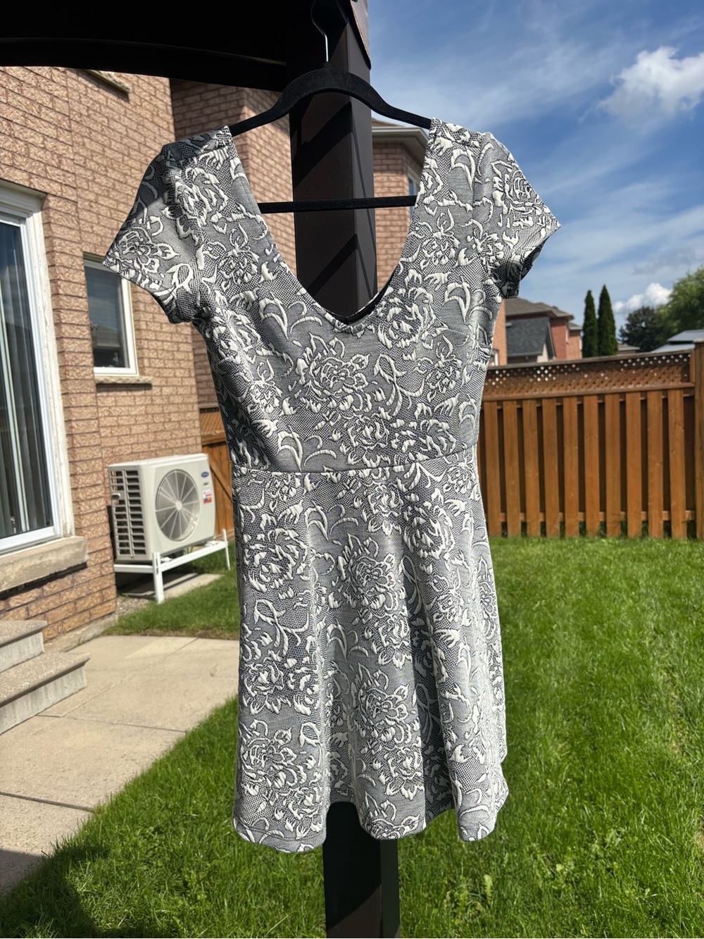 Forever 21 Gray and White Floral V-Neck Fit-and-Flare Dress